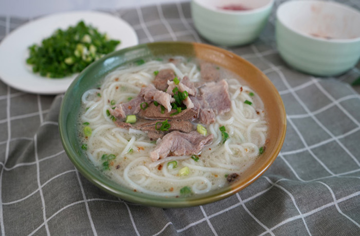 波密原味汤粉王培训